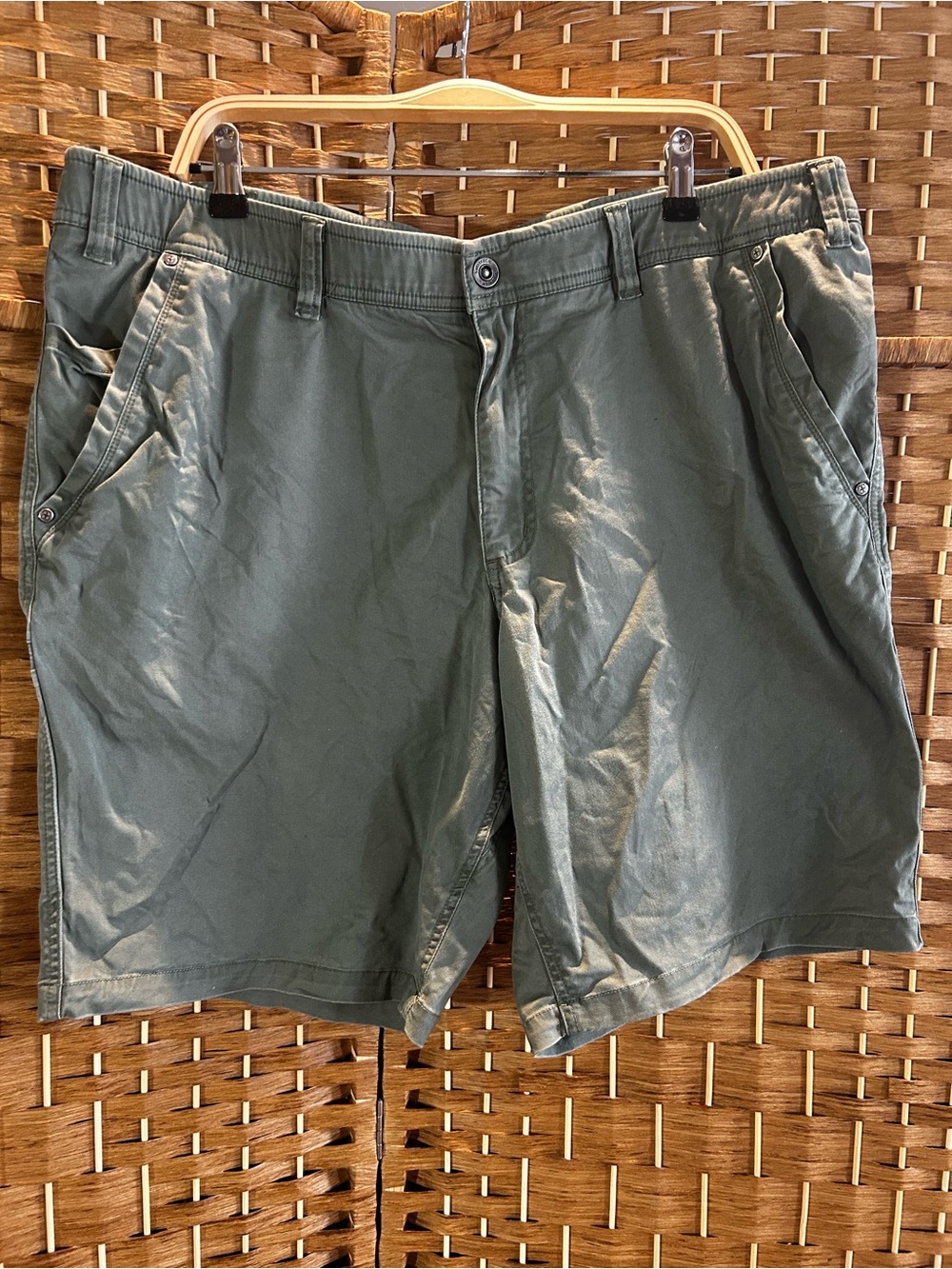 Swiss Tech Stretch Hiking Shorts Men’s 40 Outdoor Utility Travel Olive